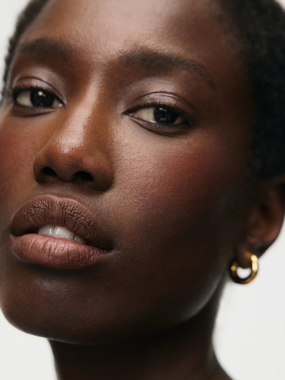 Merit Signature Lip Lightweight Lip Blush in Bespoke - Picture 6 of 9